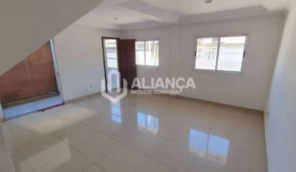 Casa com 3 dormitórios à venda por R$ 550.000,00 - Vila Voturuá - São Vicente/SP