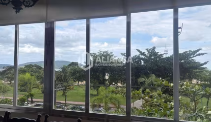 Apartamento 3 dormitórios Frente Mar