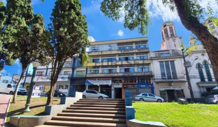 Vendo apartamento no centro 3 quartos centro Ponta Grossa