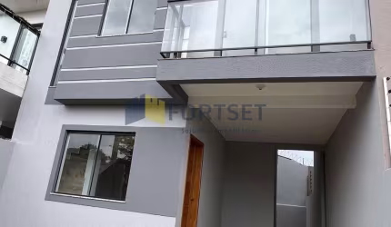 Sobrado à venda 3 Quartos em Uvaranas, Ponta Grossa - PR