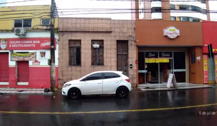 Casarão 2/4 ideal para comércio
