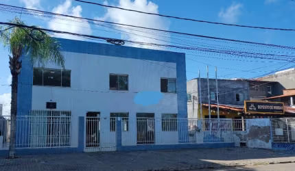 Vendo prédio frente para pista da Estrada do Coco em Arembepe