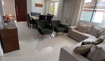 Linda Casa 5/4 sendo 4 suítes e 4 vagas
