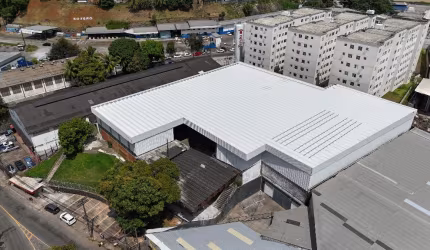Alugo Galpão na Barros Reis 3.600m²
