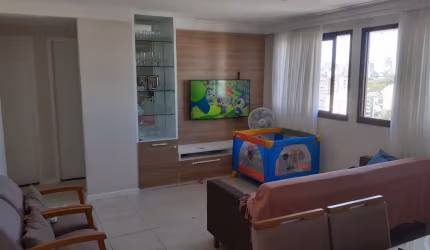 Apartamento duplex 3/4 em Costa Azul