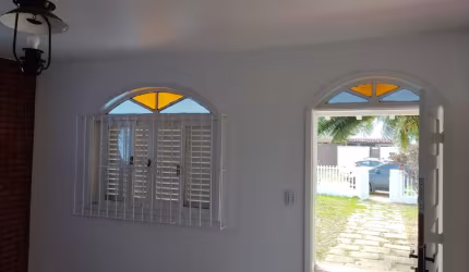 Casa 2/4 com anexo junto a lagoa em Balneário