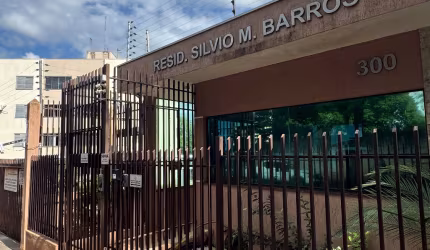 VENDE-SE APARTAMENTO SEMIMOBILIADO TODO REFORMADO