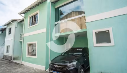 Linda casa em mini condomínio fechado, oferecendo conforto, segurança e praticidade!