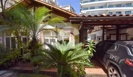 EXCELENTE CASA EM CONDOMÍNIO  SANTA ROSA