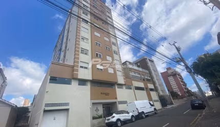 Apartamento semimobiliado à venda Première Residence - Centro