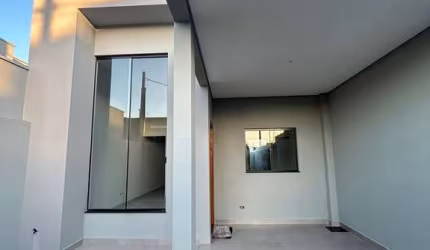 Venda Casa 3 Dormitórios na Universidade, Londrina - R$350.000