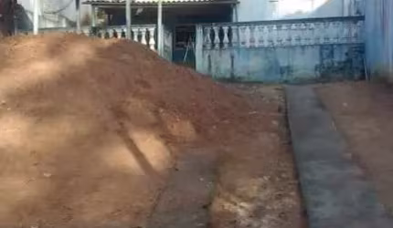 Casa para Venda em Suzano, JARDIM IKEDA, 1 dormitório, 1 banheiro, 3 vagas