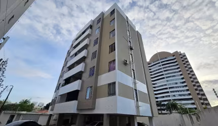 Apartamento amplo no papicu próximo ao shopping Riomar