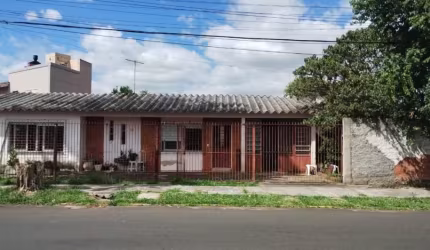 Excelente casa para venda no Bairro Igara