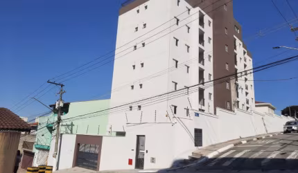 Apartamento com 2 dorms c/suite e 1 vaga e varanda.