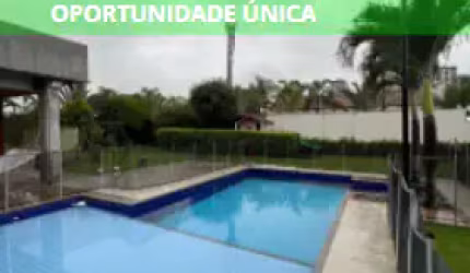 Linda Casa na Barra 4 Quartos