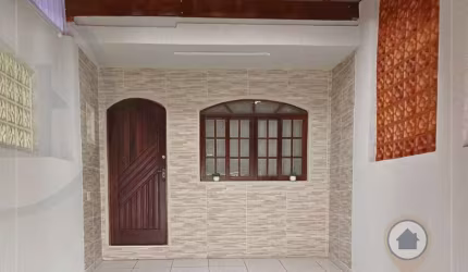 SOBRADO À VENDA COM 98 M² | 2 QUARTOS | 1 SUÍTE | 2 BANHEIROS | 2 VAGAS | CENTRO/GRU!