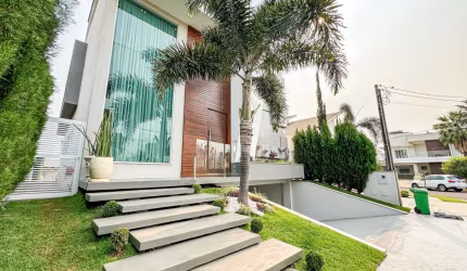 Casa em condomínio para Venda  com 5 quarto(s)