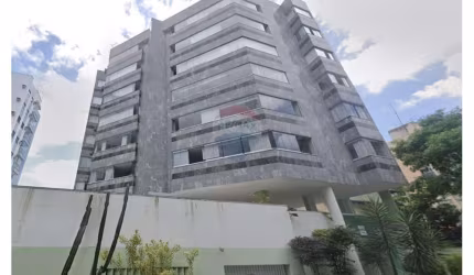 Apartamento com 142m² à venda, a 3 quadras do mar em Jardim Camburi