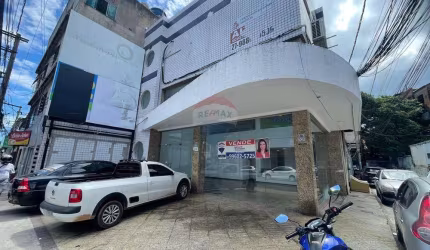 imóvel comercial com 3 pavimentos, pronto para comércio ou salas para escritórios