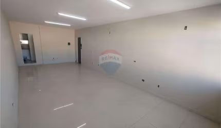 Sala Comercial com aproximadamente 35m² para locação em Jardim da Penha