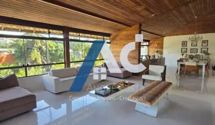 Casa Alto Padrão em Condomínio com 4 Suítes, área Gourmet, 286 m² em Piata
