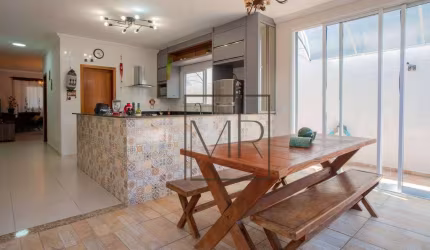 Casa com 3 dormitórios à venda, 139 m² por R$ 739.900,00 - Jardim dos Pinheiros - Atibaia/SP