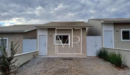 Casa com 2 dormitórios à venda, 64 m² por R$ 395.000,00 - Jardim Santa Fe - Bom Jesus dos Perdões/SP