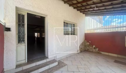 Casa com 4 dormitórios à venda, 136 m² por R$ 750.000,00 - Centro - Atibaia/SP