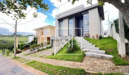 Casa com 3 dormitórios à venda, 304 m² por R$ 2.375.000,00 - Figueira Garden - Atibaia/SP
