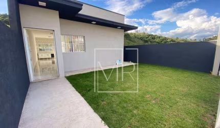 Casa com 2 dormitórios, sendo 01 suíte  à venda, 67 m², 02 vagas de garagem