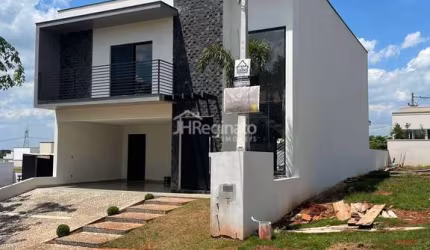 Casa em Condomínio