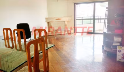 Apartamento de 158m² com 4 quartos em Água Fria