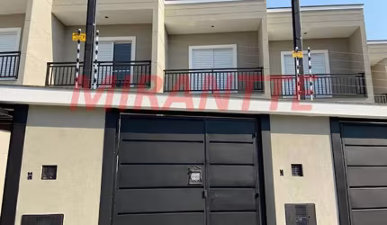 Sobrado de 121m² com 3 quartos em Imirim