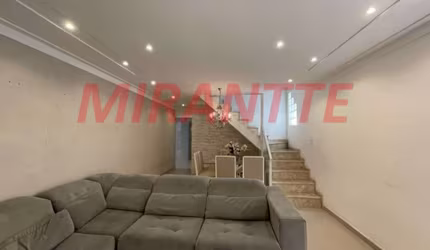Sobrado de 314m² com 3 quartos em Vila Gustavo