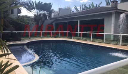 Sobrado de 361m² com 4 quartos em Tremembe