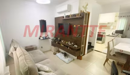 Cond. fechado de 61m² com 2 quartos em Vila Aurora