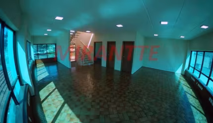 Comercial de 520m² em Santana