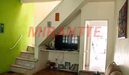 Sobrado de 196m² com 6 quartos em Vila Medeiros