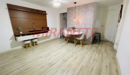 Apartamento de 60m² com 2 quartos em Vila Espanhola