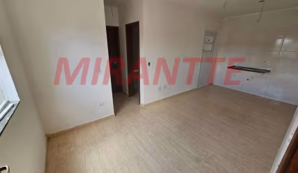 Cond. fechado de 46m² com 2 quartos em Vila Constança