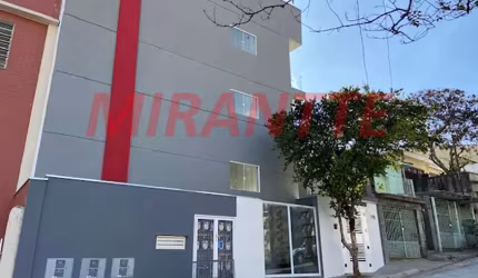 Cond. fechado de 35m² com 1 quartos em Vila Roque