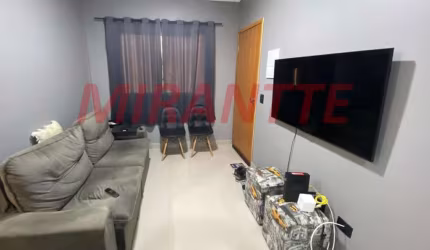 Apartamento de 48m² com 2 quartos em Vila Nivi