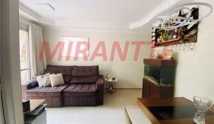 Apartamento de 54m² com 3 quartos em Vila Roque