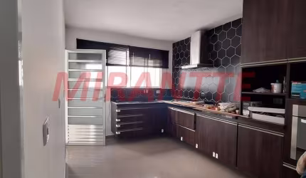 Sobrado de 84m² com 2 quartos em Parque Casa De Pedra