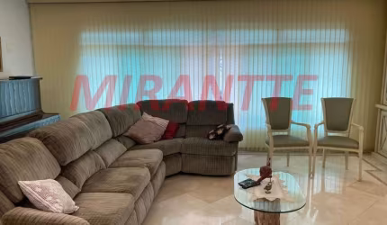 Casa terrea de 335m² com 4 quartos em Tremembe