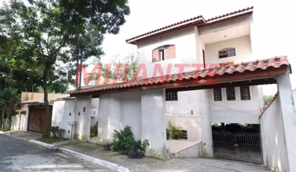 Sobrado de 440m² com 3 quartos em Vila Albertina