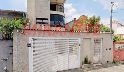 Sobrado de 460m² com 3 quartos em Vila Maria Alta