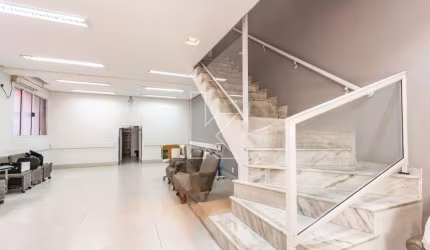 Casa comercial com 4 salas para alugar na Rua Clementine Brenne, 435, Paraisópolis, São Paulo por R$ 11.000