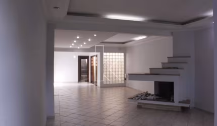 Casa com 4 quartos à venda na Rua Rocha Galvão, 108, Jardim da Glória, São Paulo por R$ 1.250.000